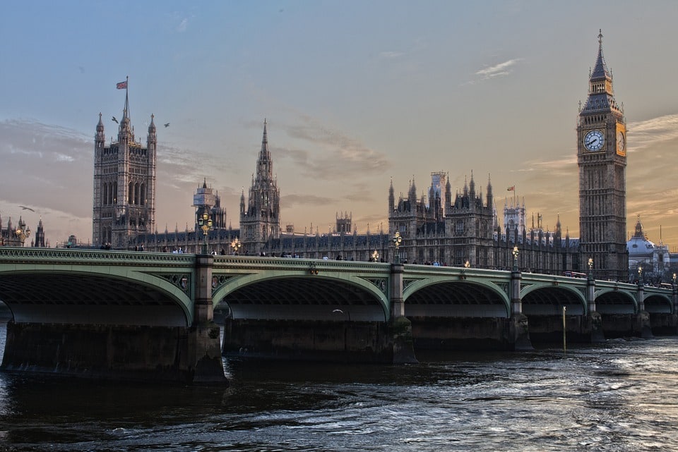 Voyage moins cher : quelques astuces de touriste